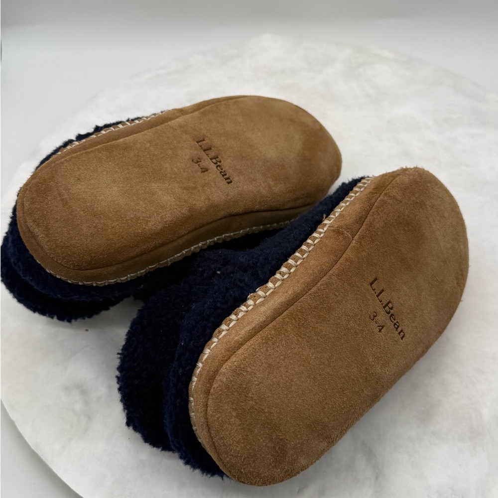 L.L. Bean Kids Navy Sherpa Slip-On Slippers.Size 3-4 - Picture 6 of 7